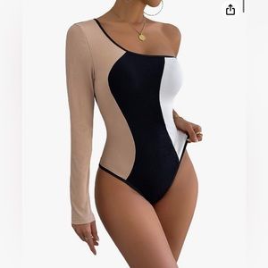 Verdusa Women's Colorblock One Shoulder Long Sleeve Leotard Bodysuit Top Size S